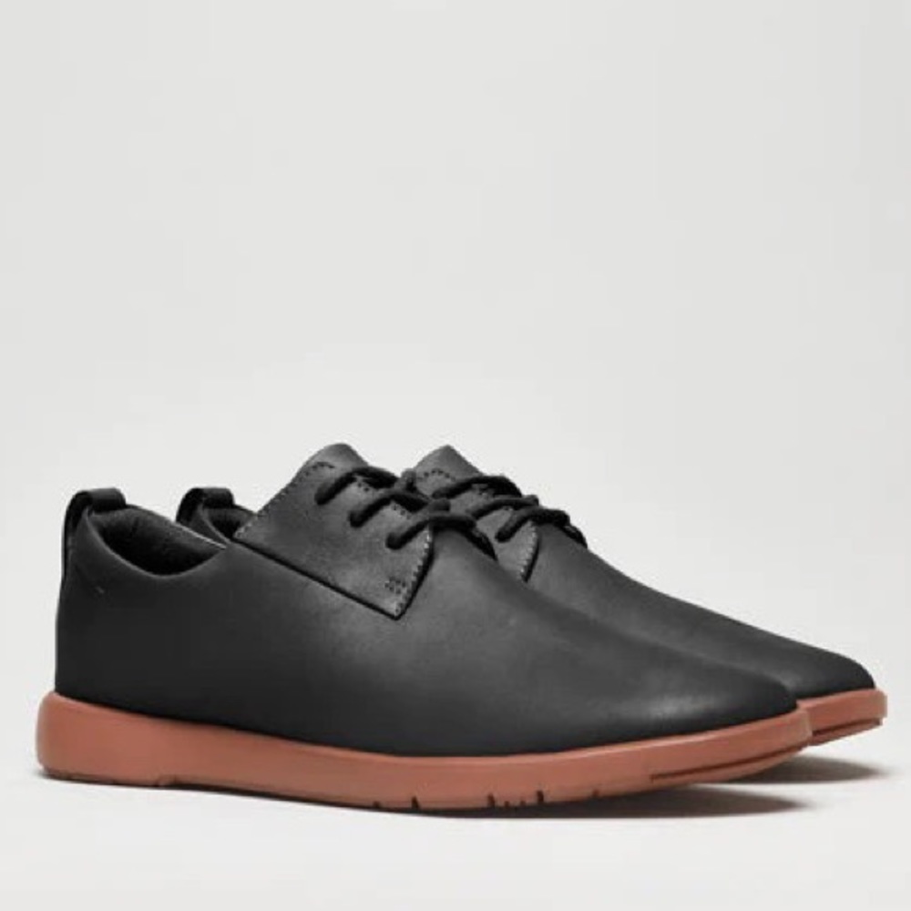 Like New! Ponto Women’s Black Shoes in The Pacific